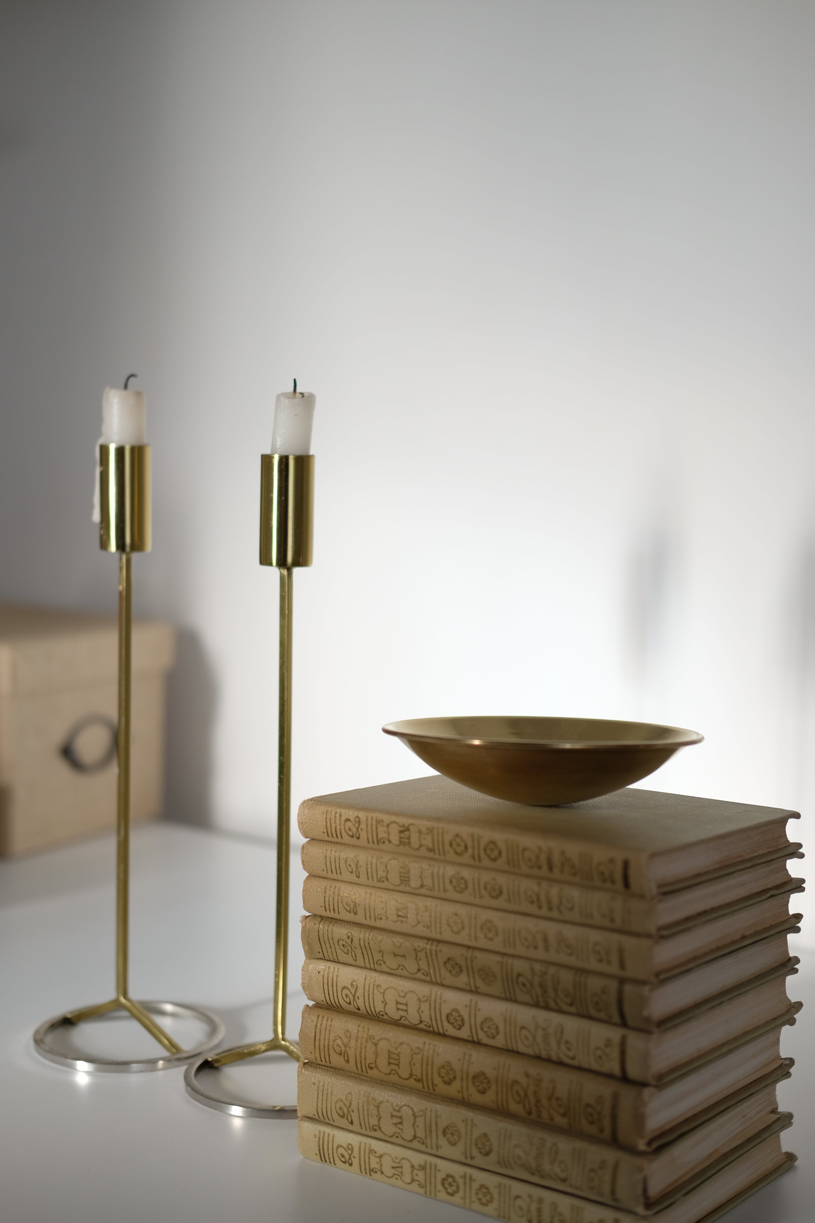 סט ספרים אוסף יצירות ושירה 8 כרכים של אלכסנדר פושקין, סדרת ספרי אספנו נדירה של אלכסנדר פושקין, פושקין הוא גדול המשוררים הרוסים בכל הזמנים, הוא שבר מוסכמות בנות מאות שנים ונחשב כאבי השירה הרוסית המודרנית, הסדרה משנת 1968, רוסיה, מושלמת לעיצוב בית ופריט נוי דקורטיבי מהמם,עיצוב לבית מושלם עם סטייל,מוצרי הום סטיילינג וינטג׳,מבחר מוצרי וינטג׳ לבית,מושלמת לעיצוב בית ופריט נוי דקורטיבי מהמם,,אקססוריז לבית יוקרתי,דברים יפים לבית,פריטי וינטאג למטבח,כלי בית וינטג׳,עיצוב בית יוקרתי,חנות עיצוב לבית,כלי בית מיוחדים ומעו