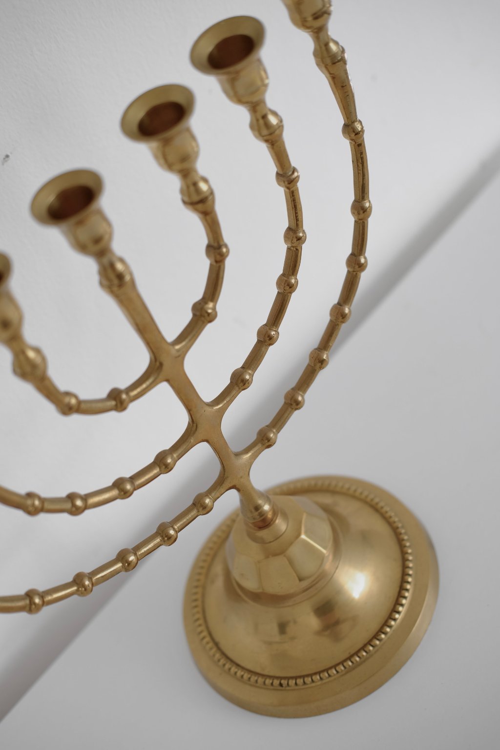 מנורת ירושלים נחושת פליז 7 קנים,מנורה מעוצבת- יהודית יודאיקה- המנורה של בית המקדש, הסמל היהודי החשוב ביותר - מנורה לסמל מנורת המקדש 7 קנים ממתכת